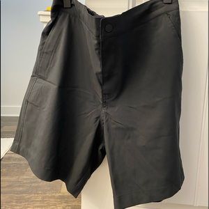 NWT Abercrombie + Fitch resort short.  Black.  Size small.